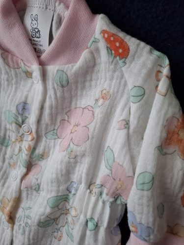 BébiNett - Edam baba body napozó virágos hosszú ujjú