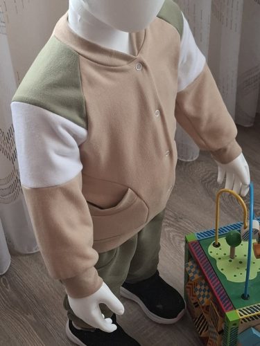 BébiNett -Neer baba együttesek és szettek mohazöld-bézs 