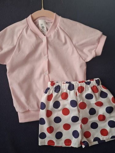 BébiNett - Neck elől patentos baba póló rózsaszín rövid ujjú